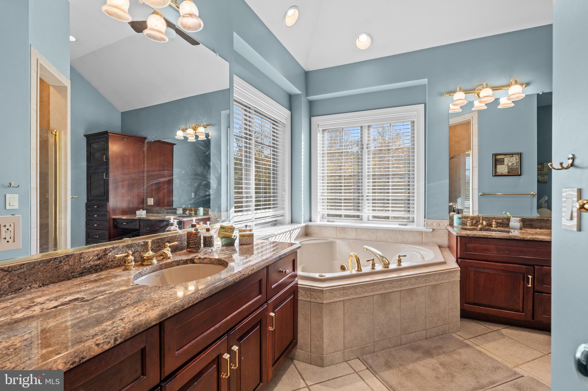 KINGSWOOD ESTS - Residential