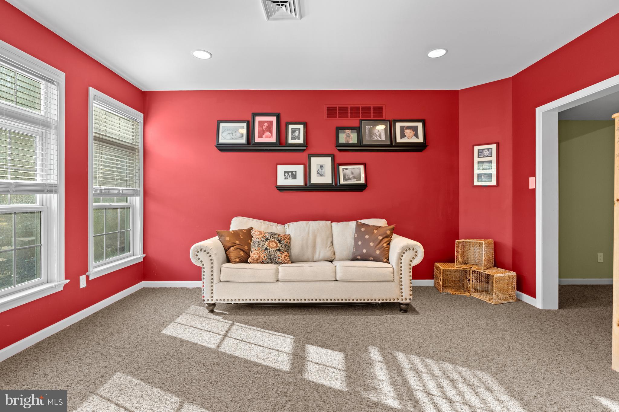 KINGSWOOD ESTS - Residential