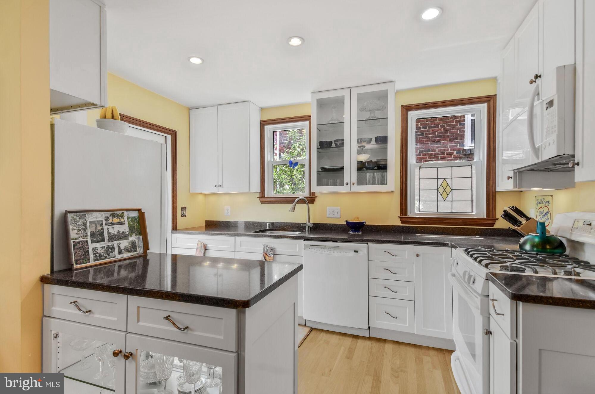 WEST RIVERDALE - Residential