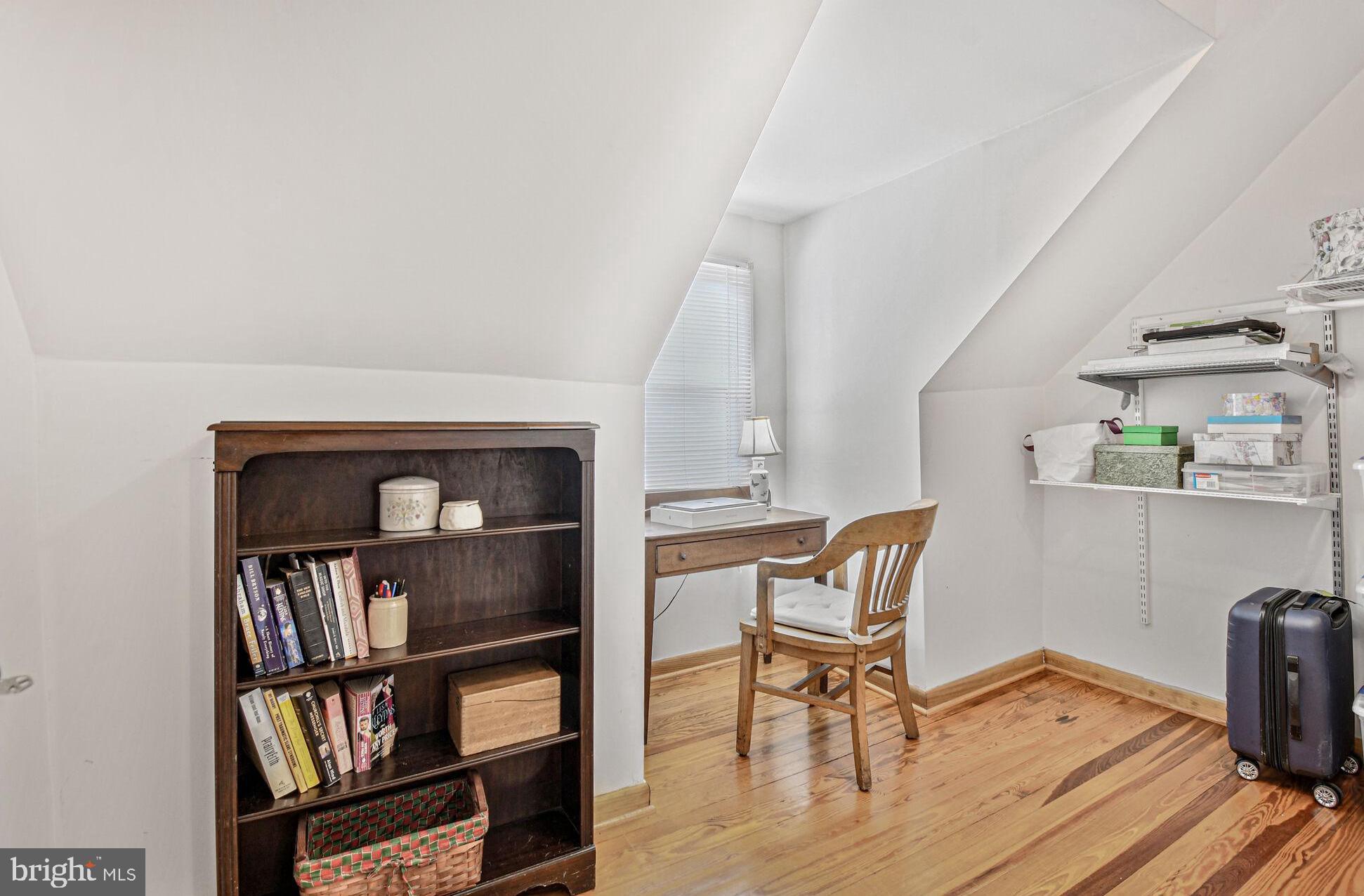 WEST RIVERDALE - Residential