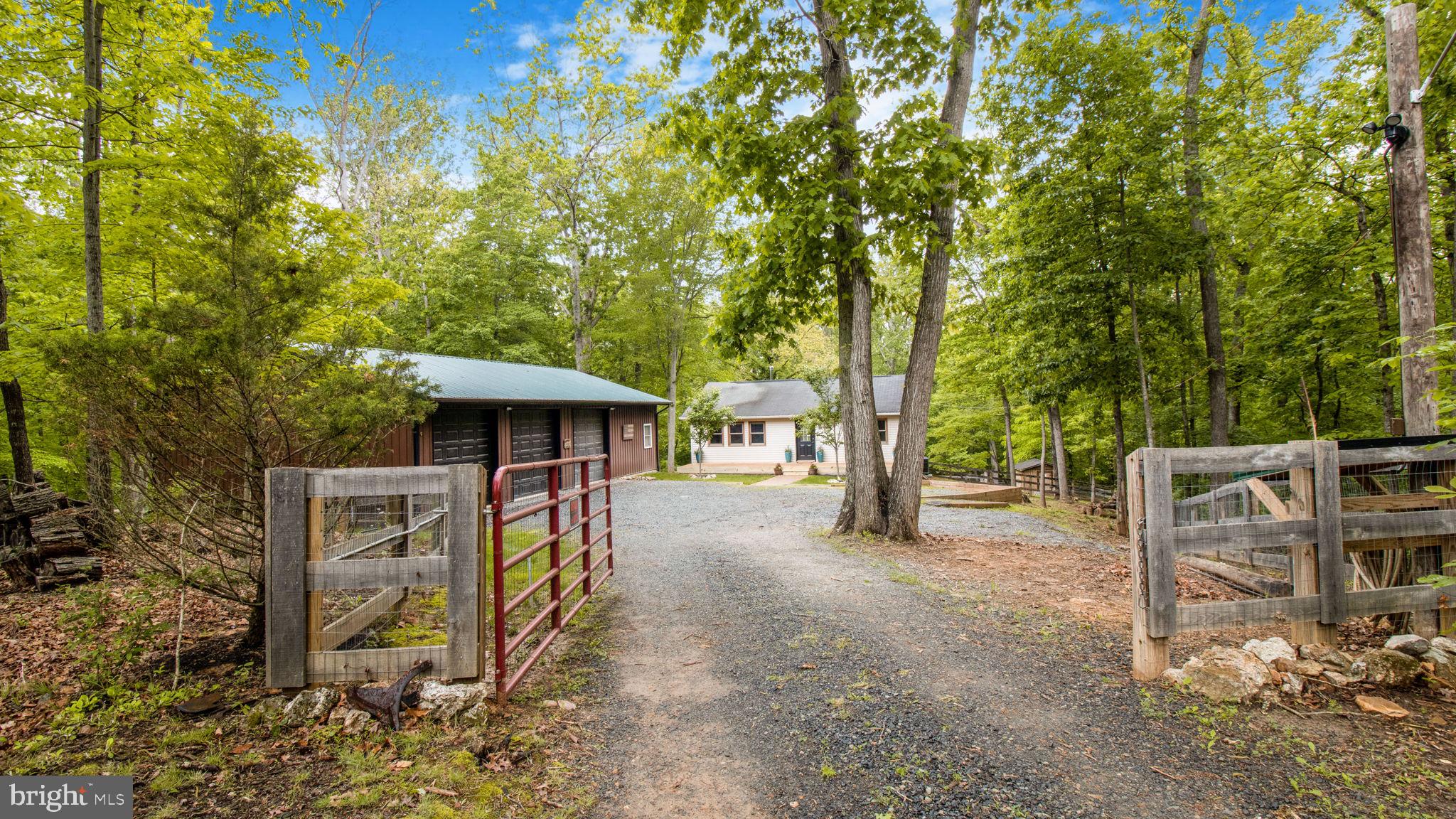 2834 CALMES NECK LANE
