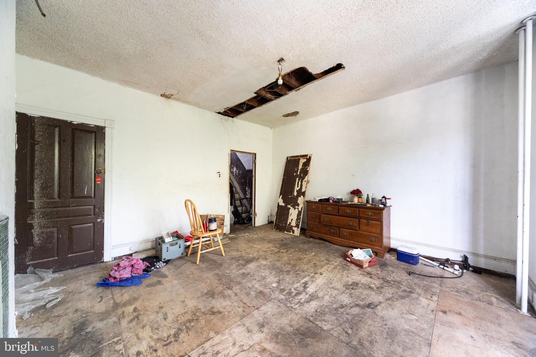 POINT BREEZE - Residential