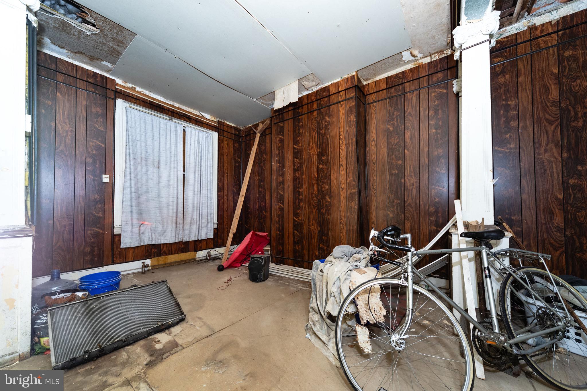 POINT BREEZE - Residential