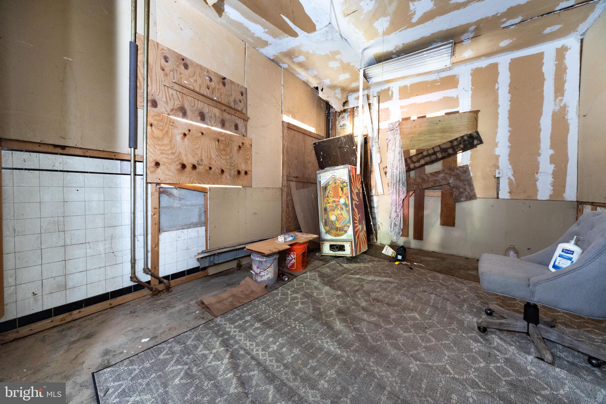 POINT BREEZE - Residential