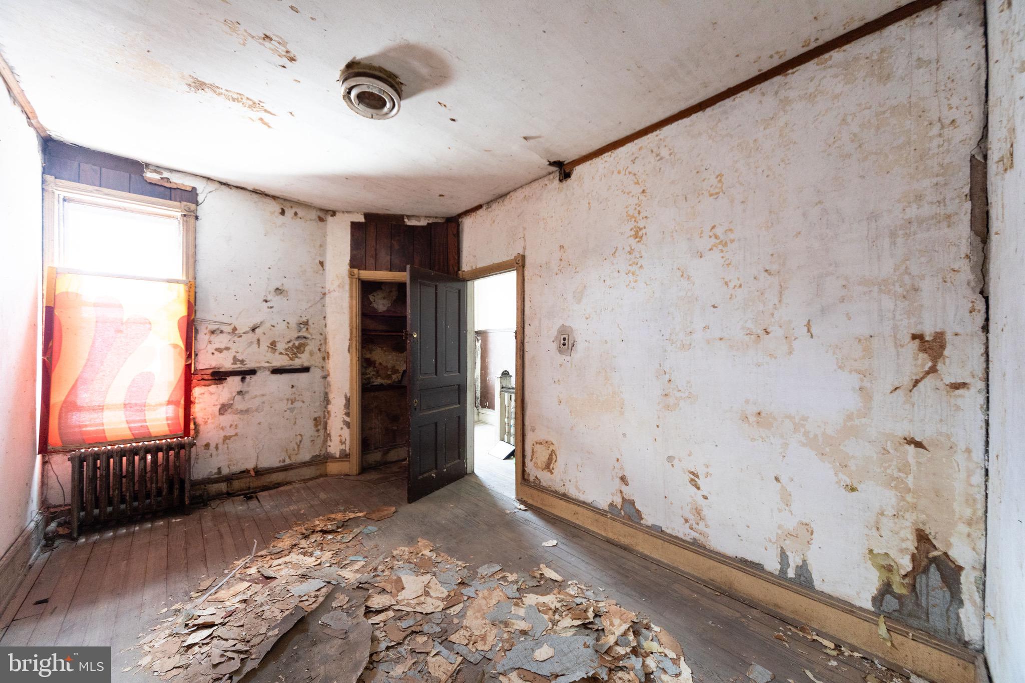 POINT BREEZE - Residential