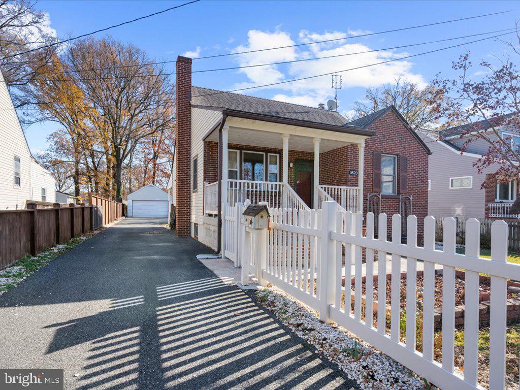 FRENCHS PARK - Residential