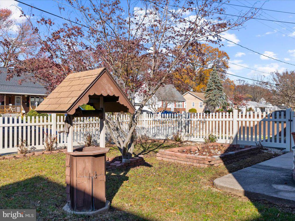 FRENCHS PARK - Residential