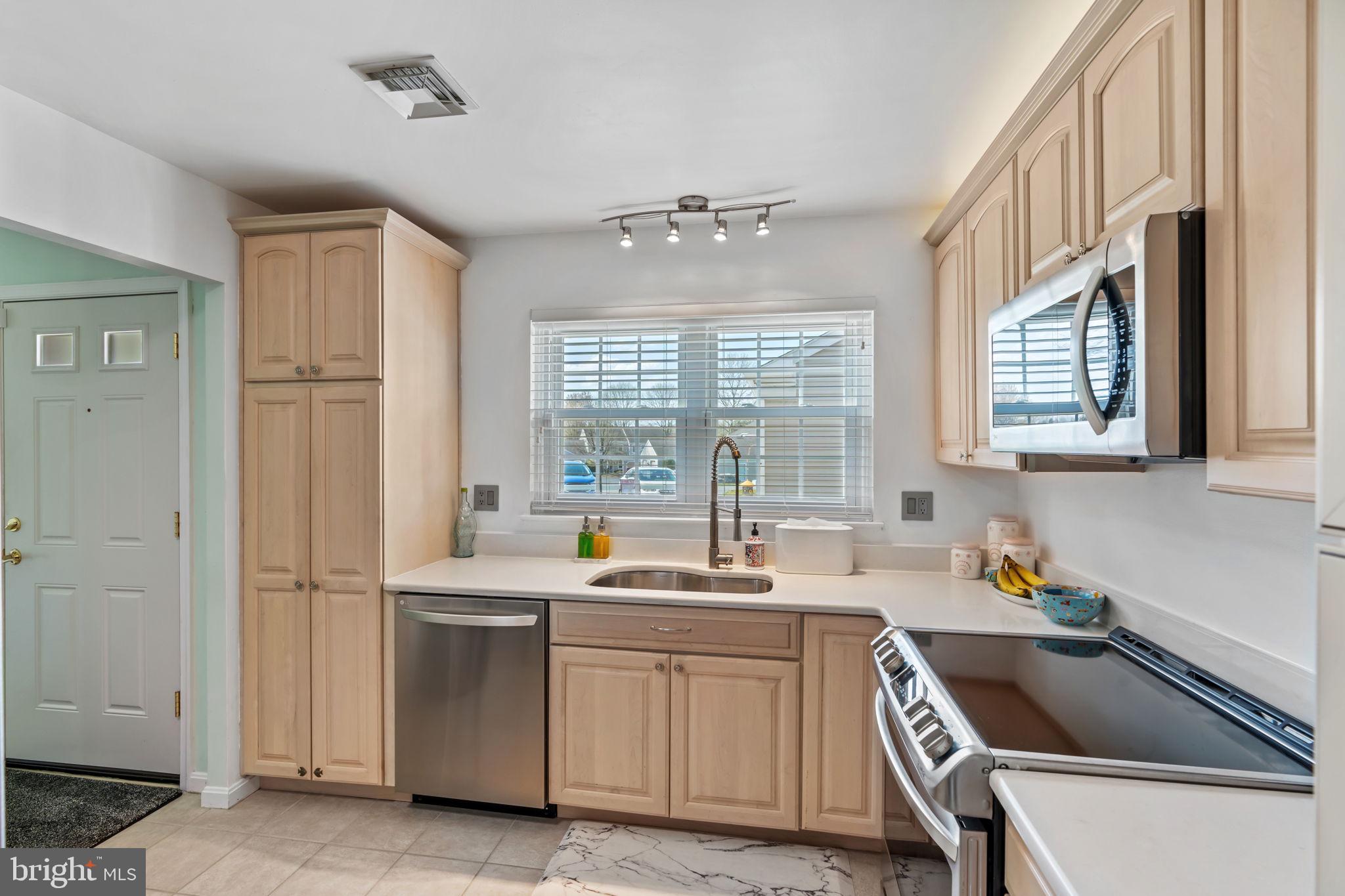 ROCKLEDGE PALMYRA PA - Residential