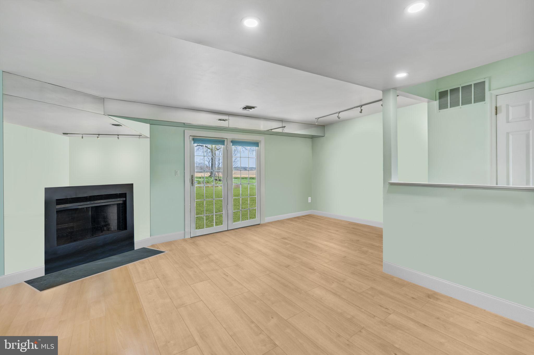 ROCKLEDGE PALMYRA PA - Residential