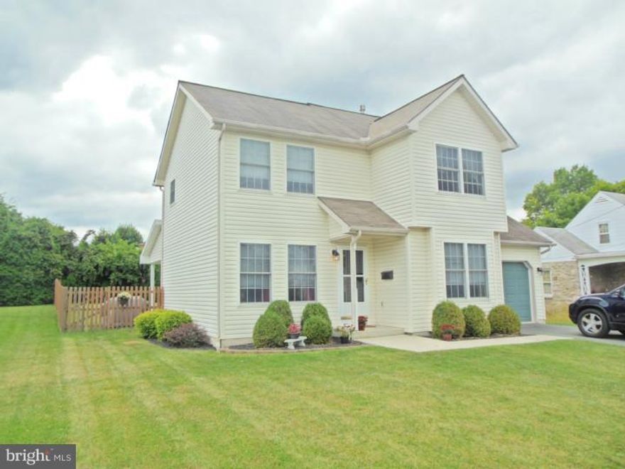 Great single home in Governor Mifflin school district. This home features an open floor plan with separate dining room for entertaining. The first floor features hardwood and tile throughout. The kitchen opens up to a covered patio area for entertaining. The second floor features 3 bedrooms and a master bedroom with vaulted ceiling and master bath. The backyard is level and spacious for all levels of activity. The property is located close to all shopping areas and major roads. Great property for first time home buyer.