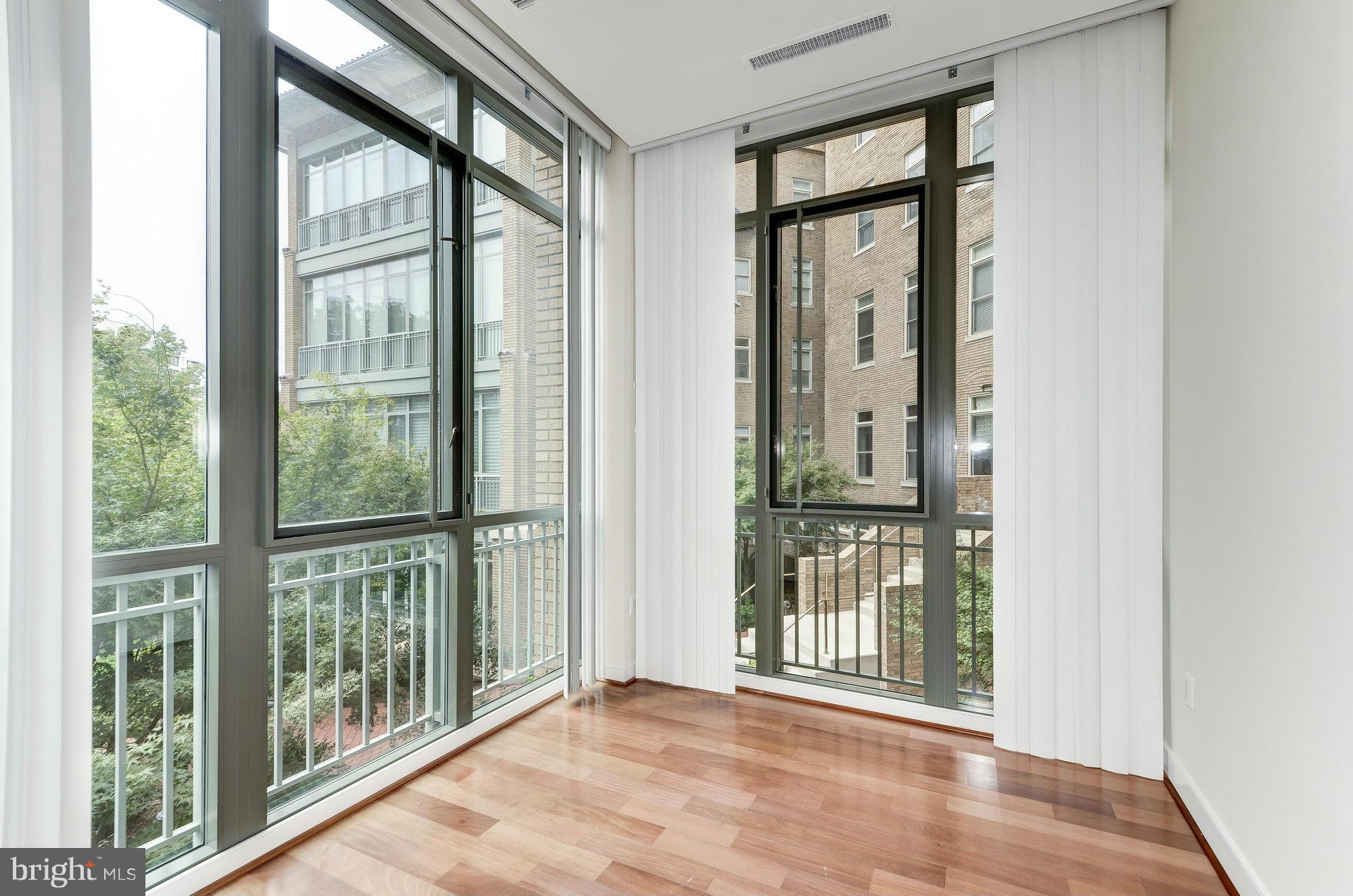 WEST END - Residential Lease