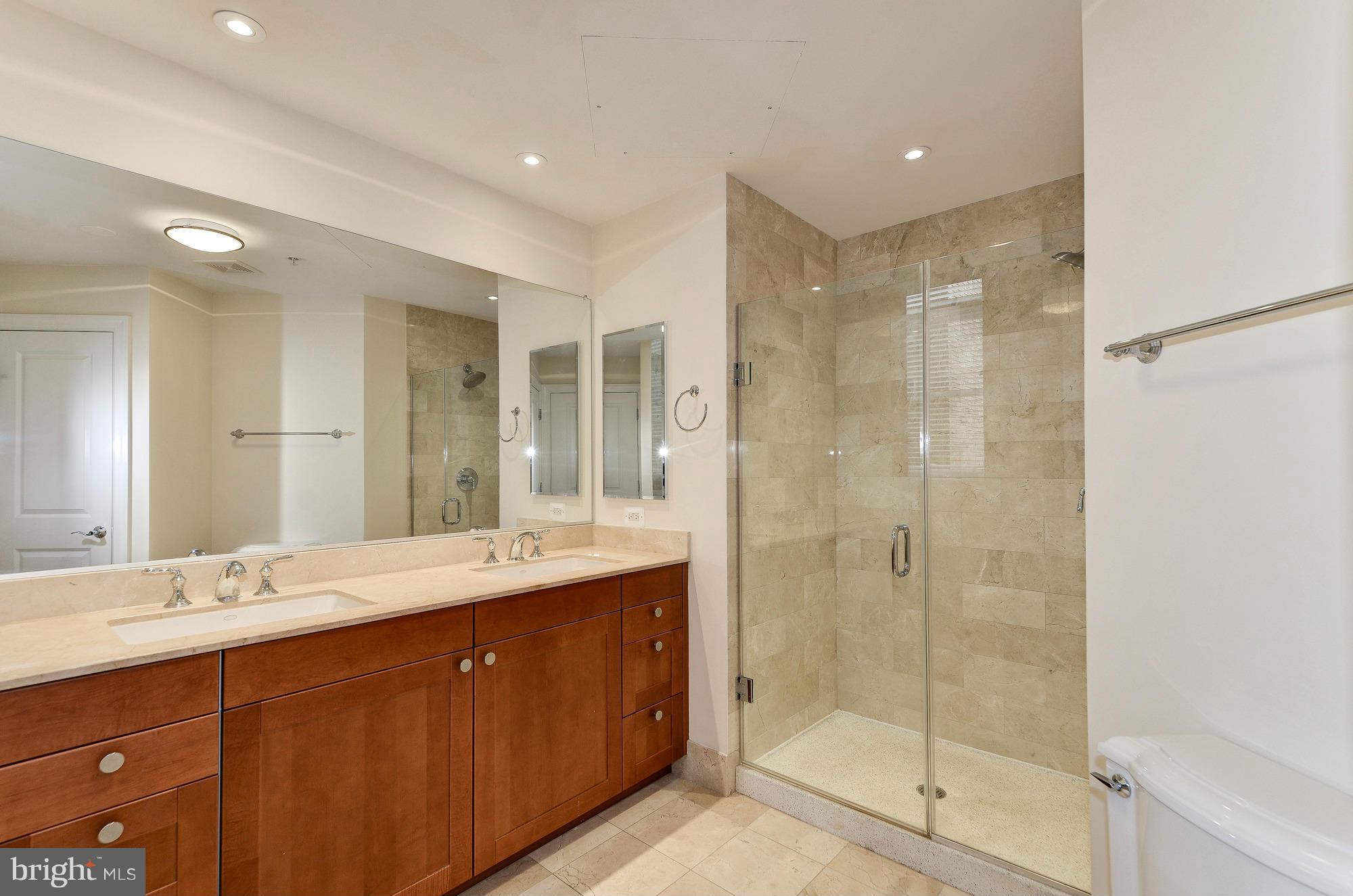 WEST END - Residential Lease