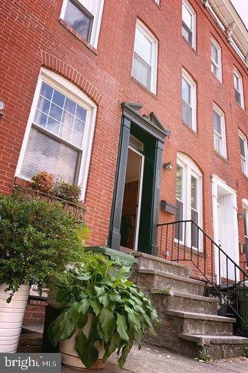 FEDERAL HILL HISTORIC DISTRICT - Residential Lease