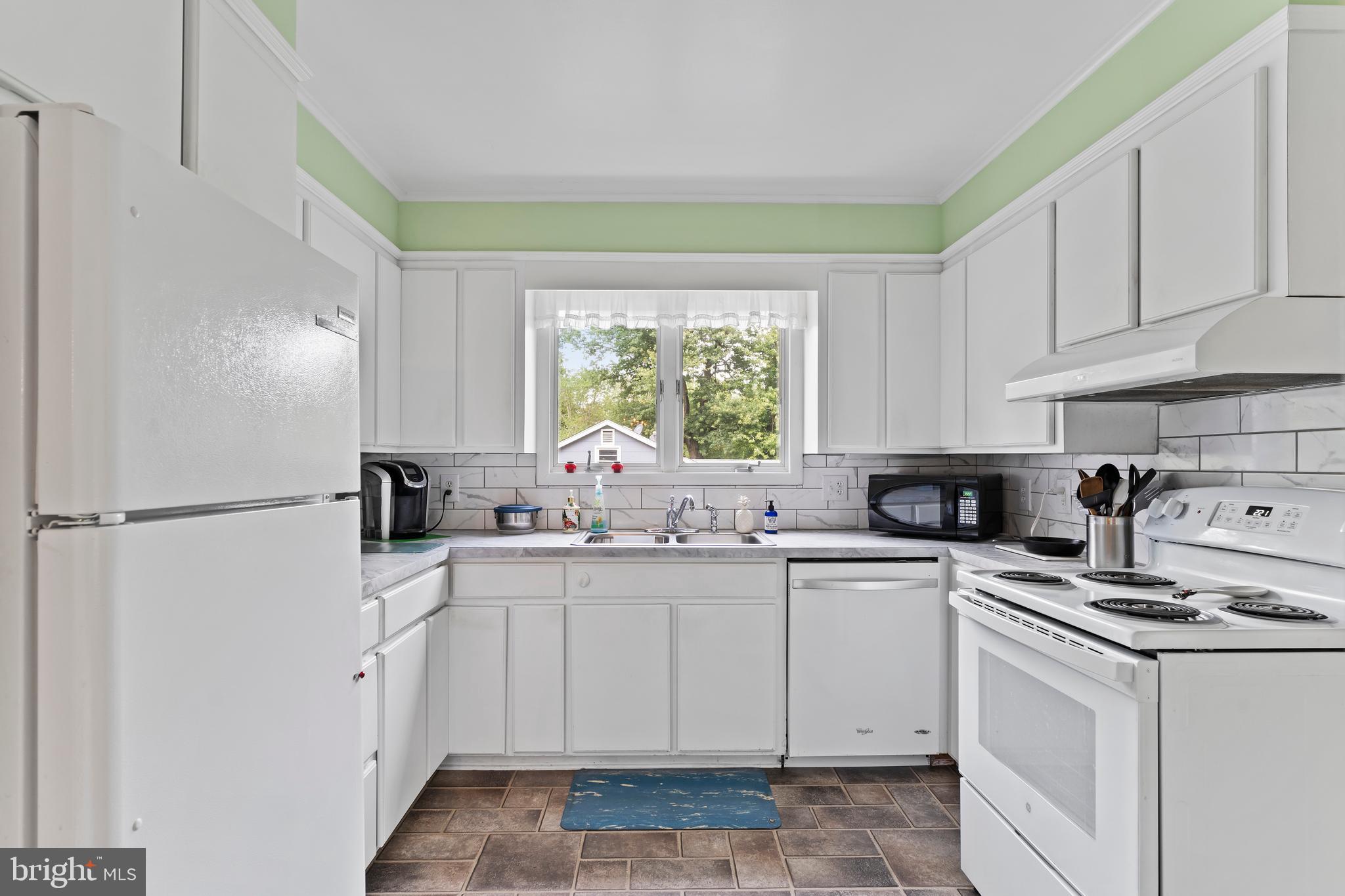 GREENWOOD HILLS - Residential