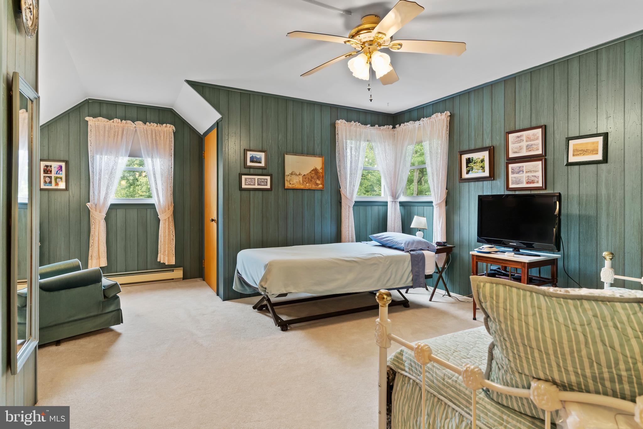 GREENWOOD HILLS - Residential