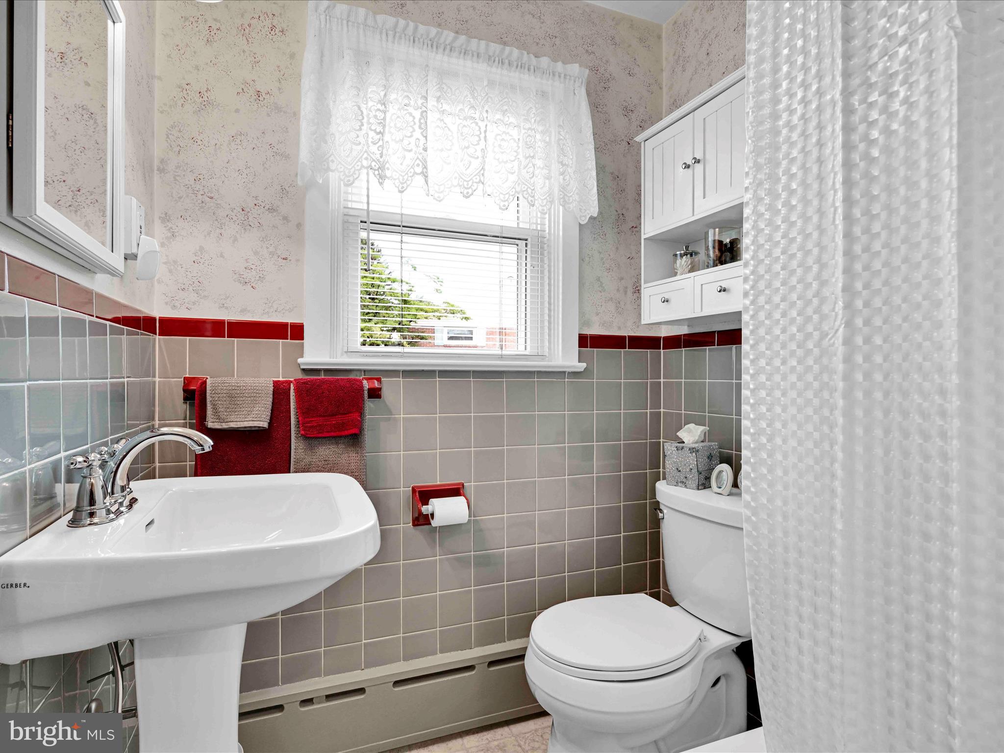 MANOR RIDGE - Residential