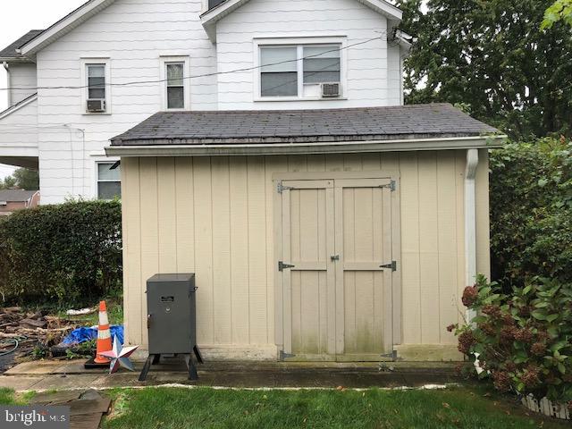 16 S LINDEN AVENUE