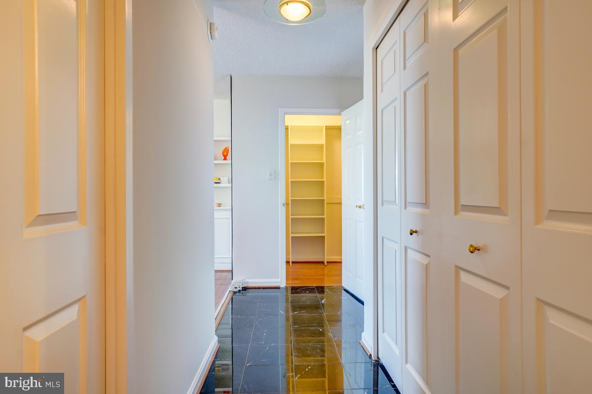 ALTA VISTA - Residential