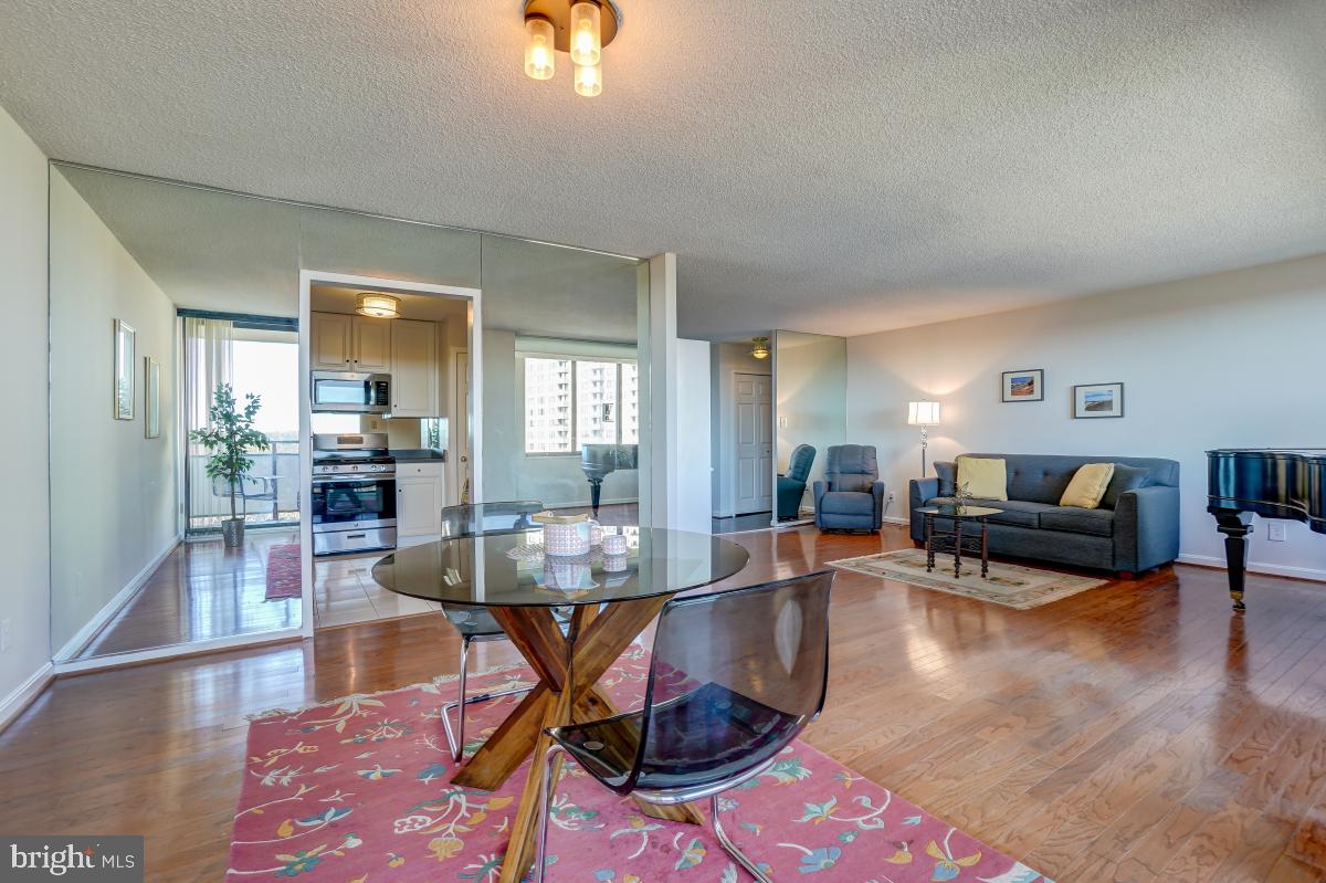 ALTA VISTA - Residential