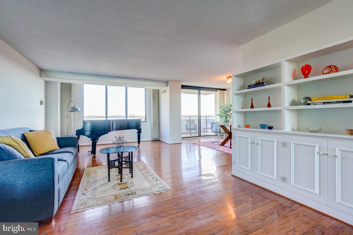 ALTA VISTA - Residential