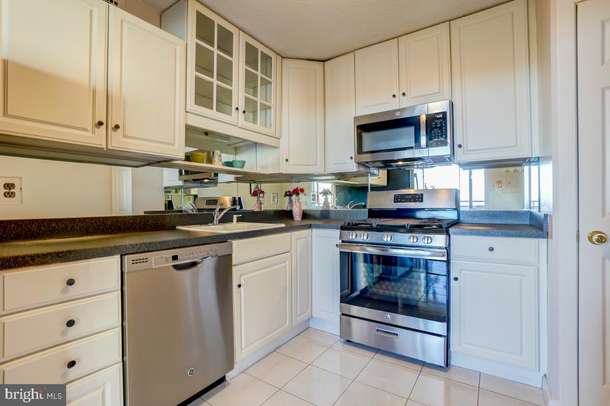 ALTA VISTA - Residential