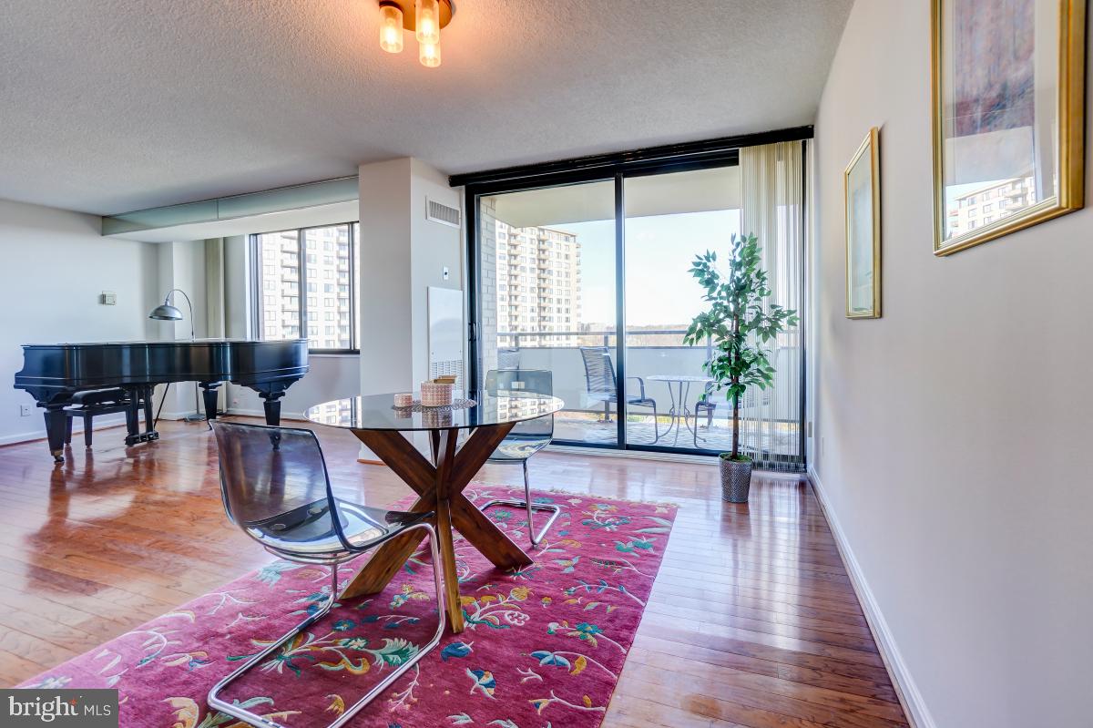 ALTA VISTA - Residential