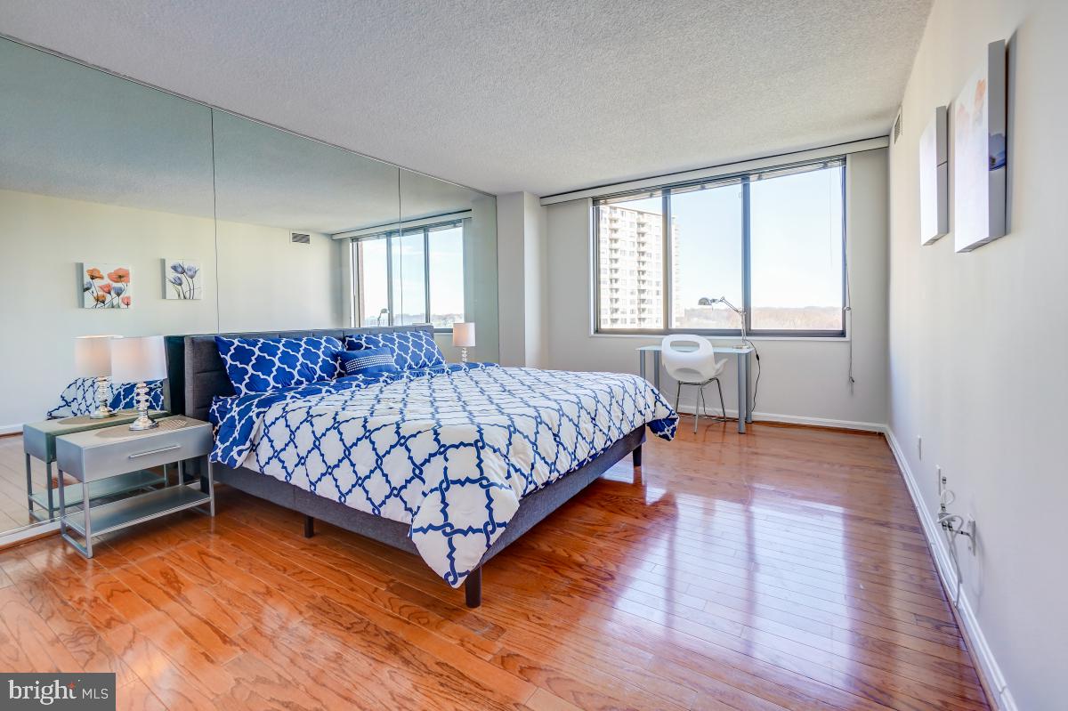 ALTA VISTA - Residential