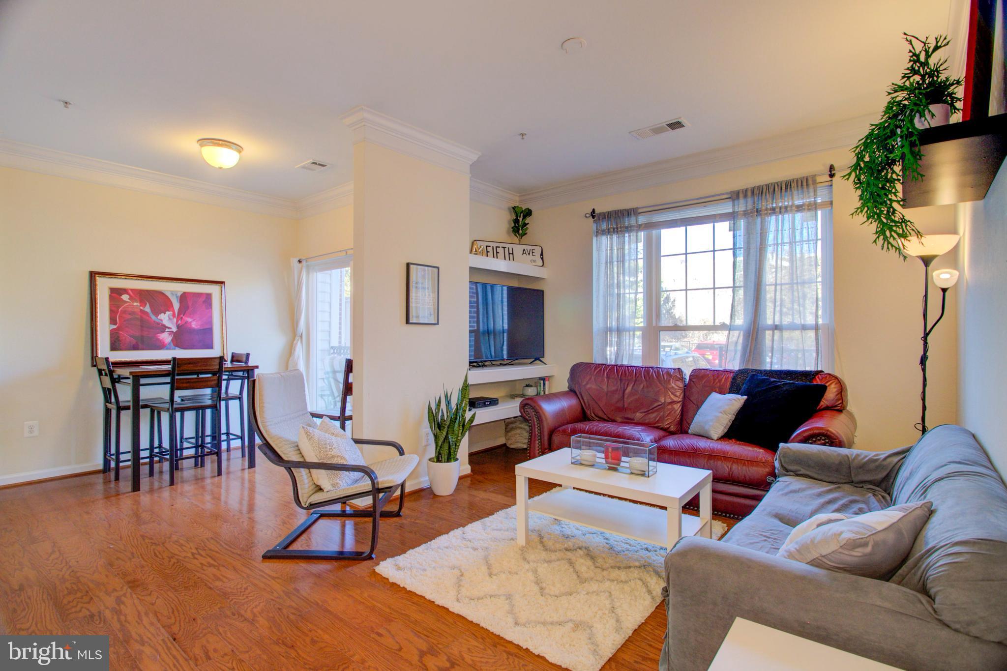 GATES OF MCLEAN - Residential