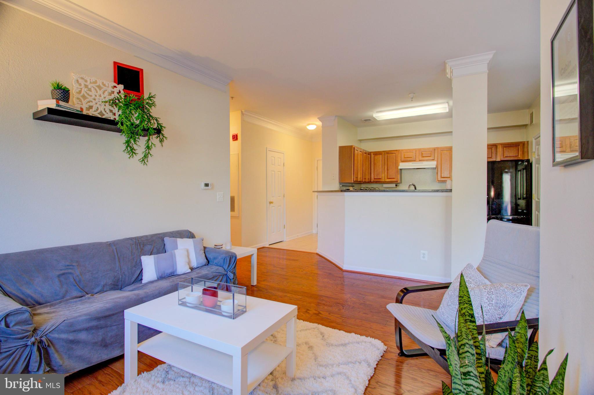 GATES OF MCLEAN - Residential