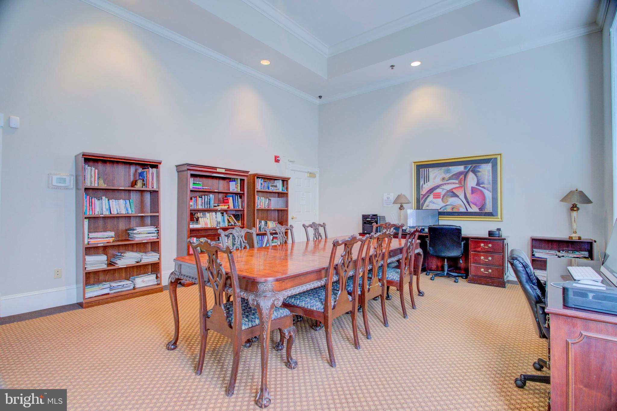 GATES OF MCLEAN - Residential