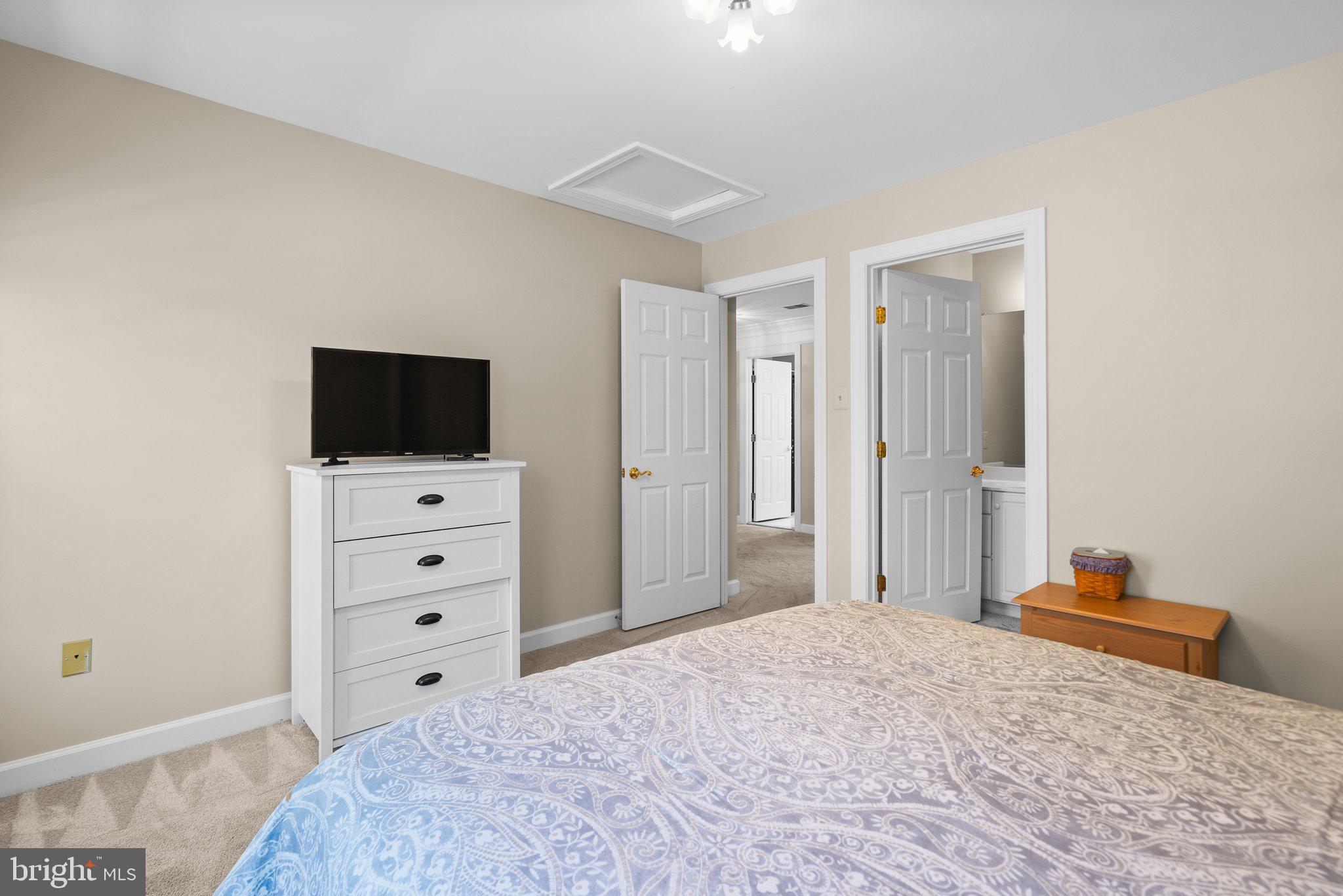 OAK GROVE - Residential