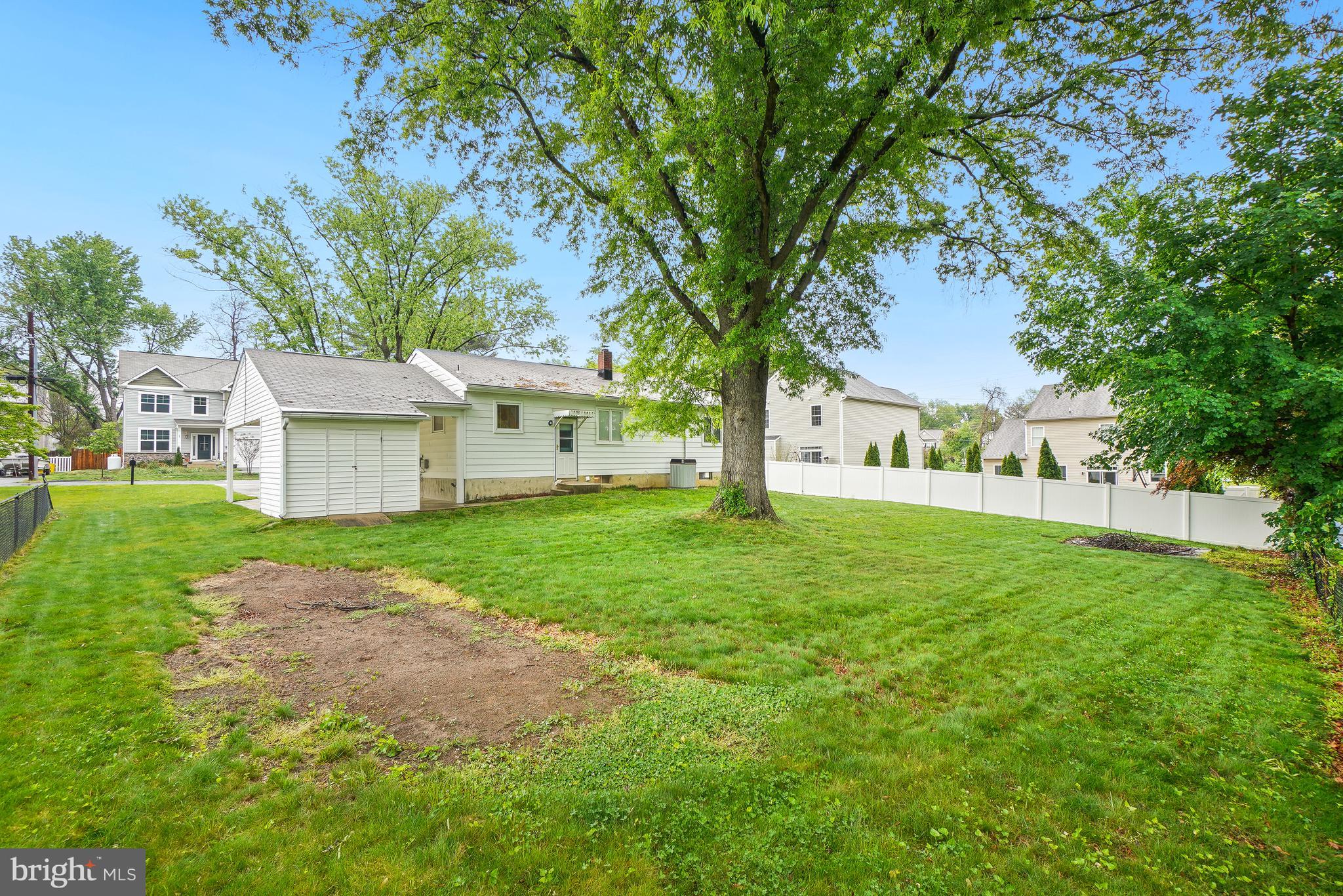 CEDARHURST - Residential
