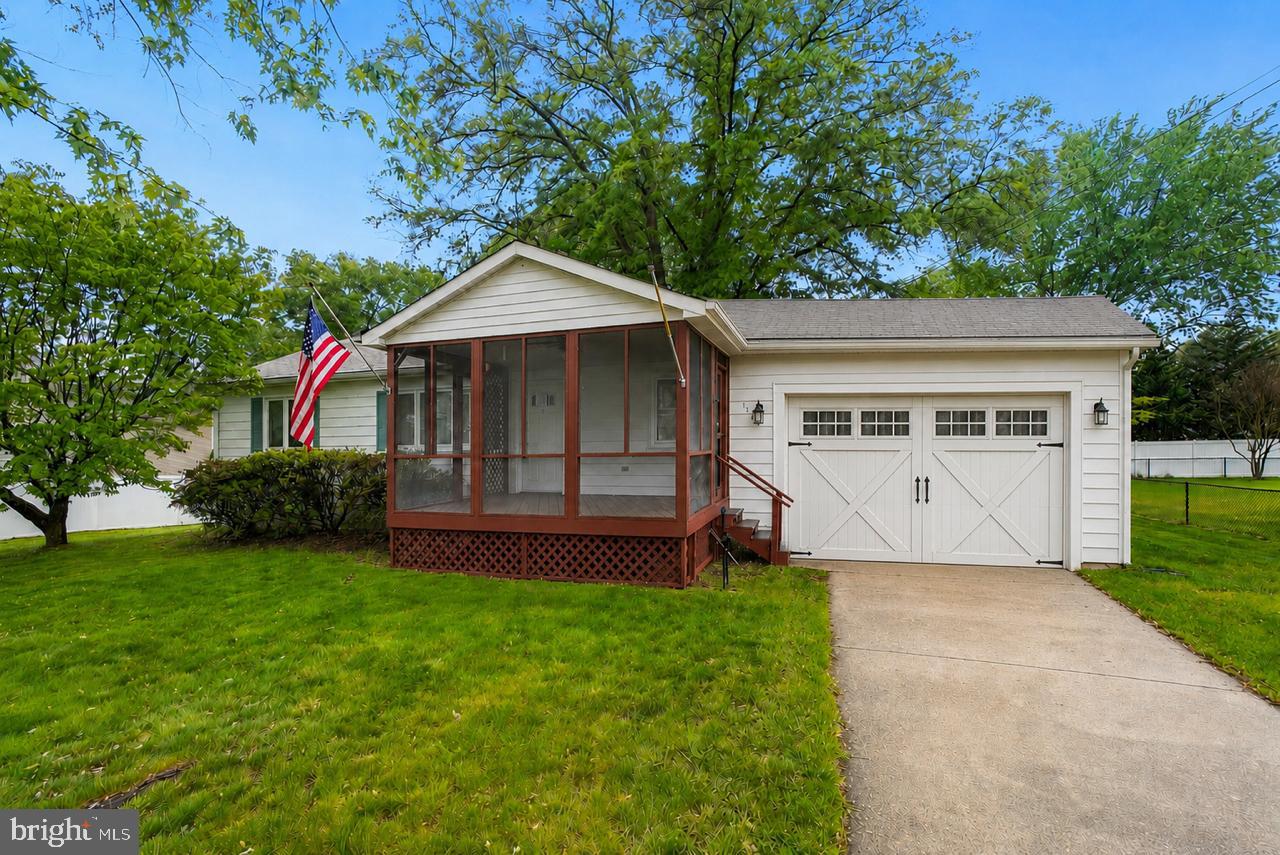 CEDARHURST - Residential