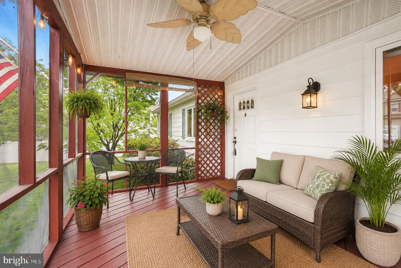 CEDARHURST - Residential