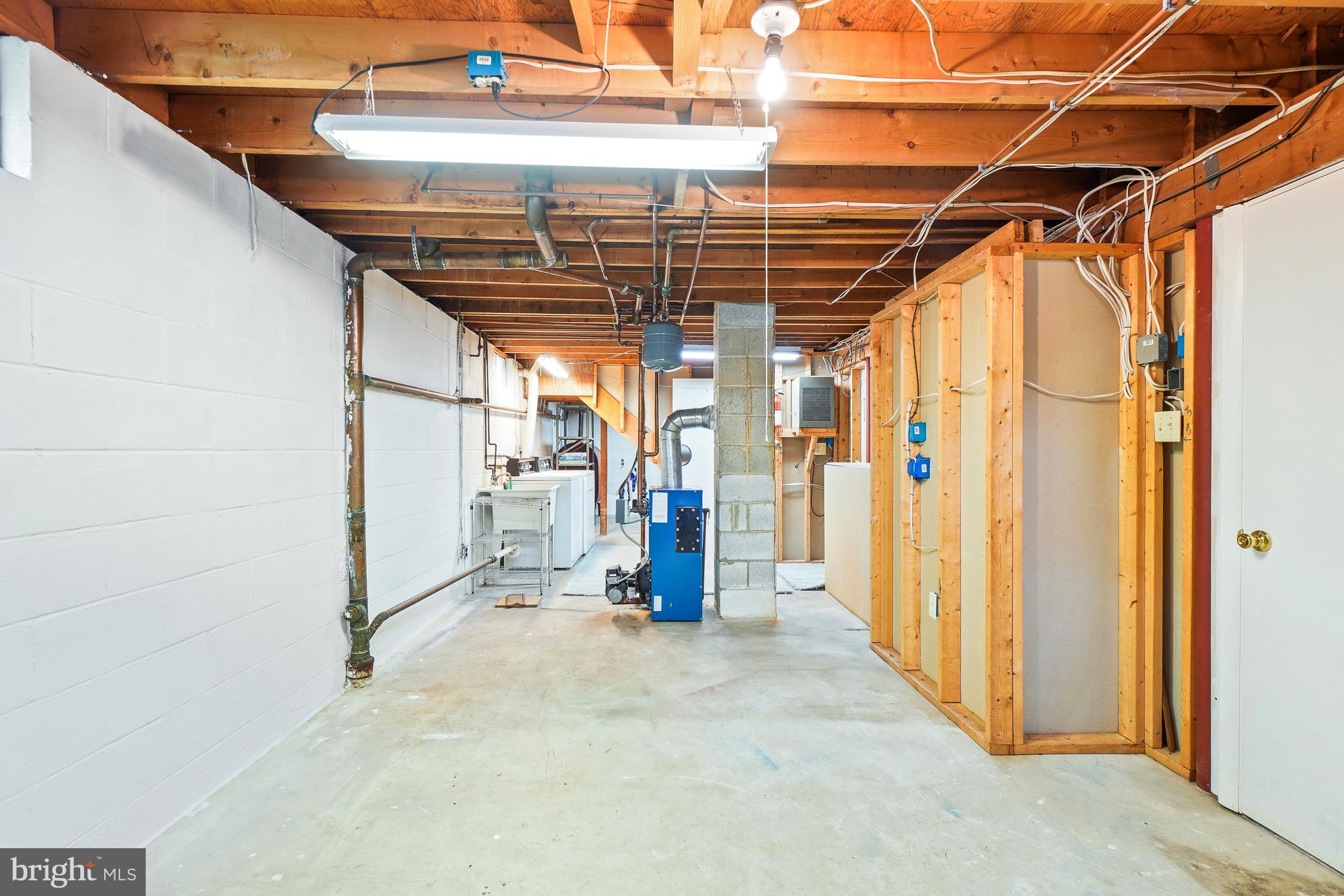 CEDARHURST - Residential