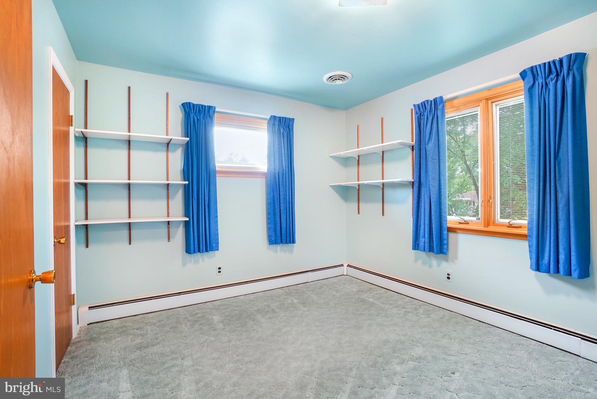 CEDARHURST - Residential