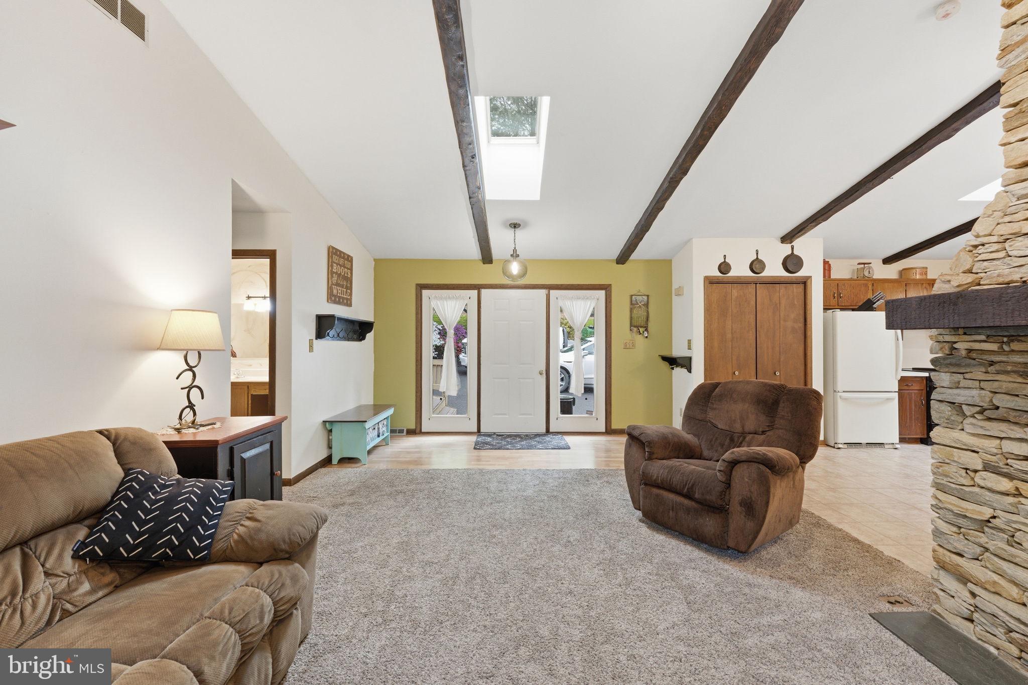 WILLOW ROCK - Residential