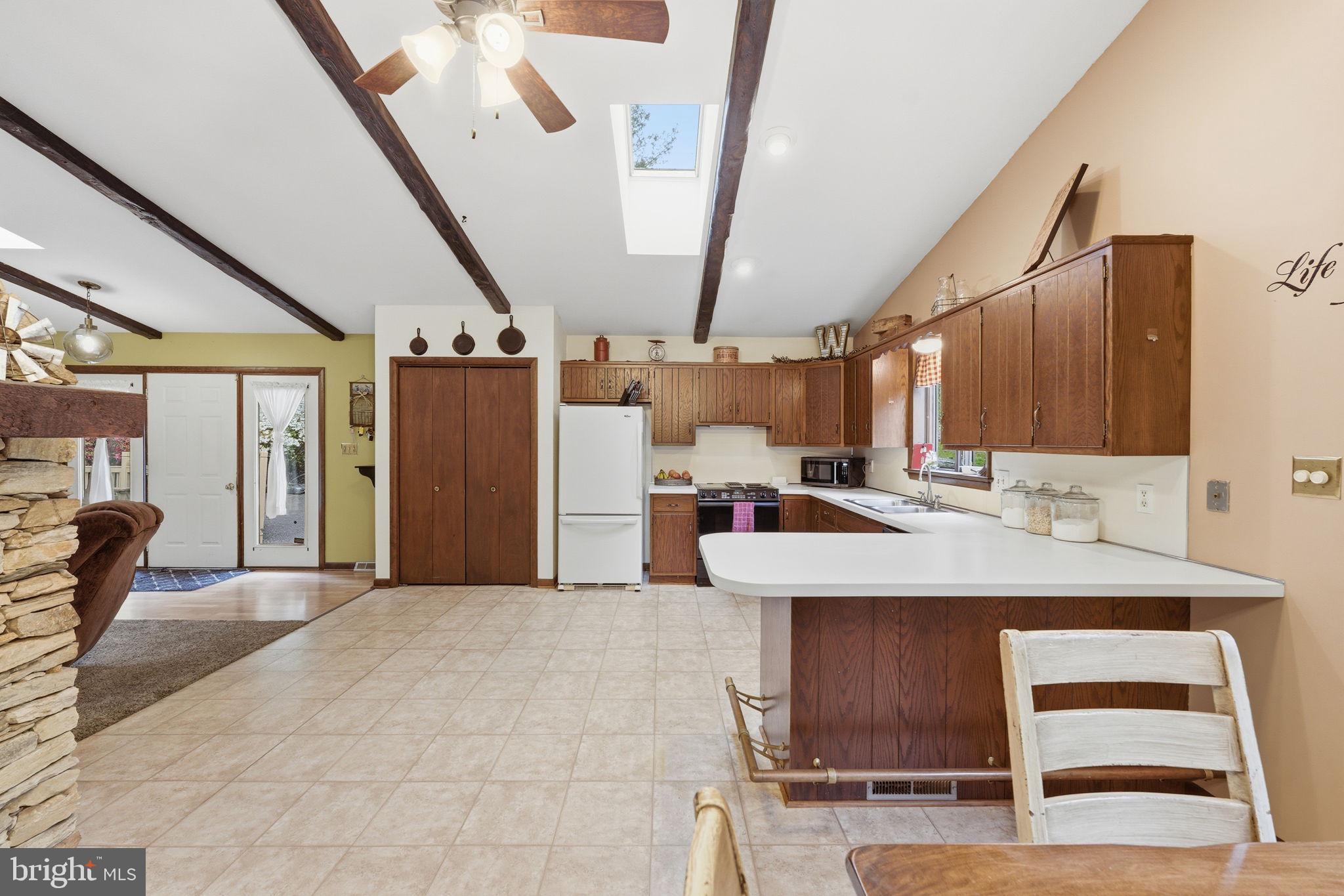 WILLOW ROCK - Residential