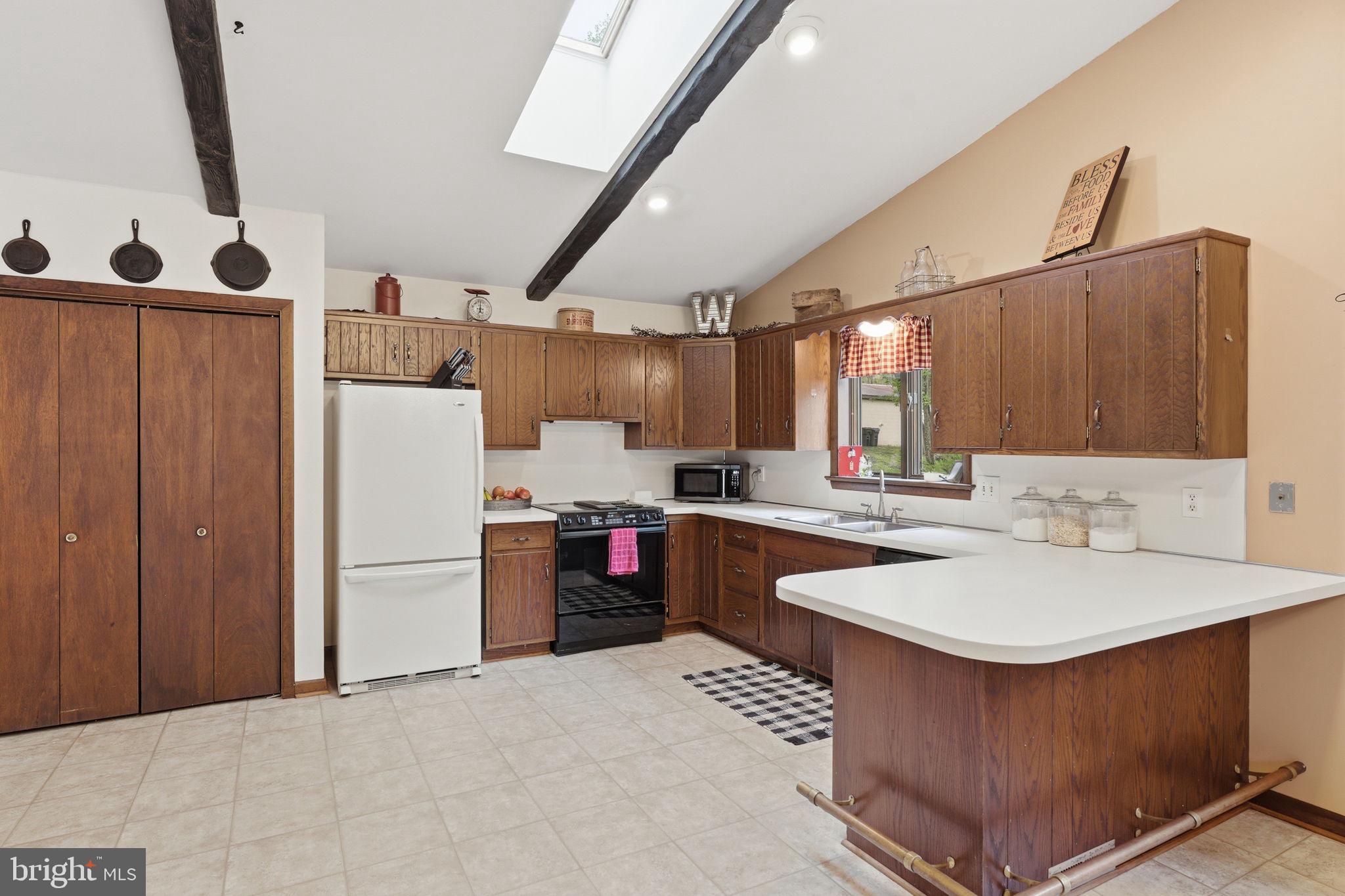 WILLOW ROCK - Residential