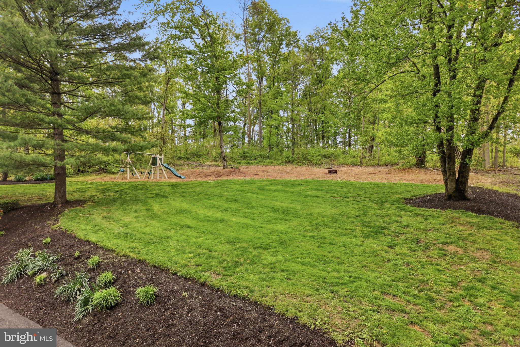 WILLOW ROCK - Residential