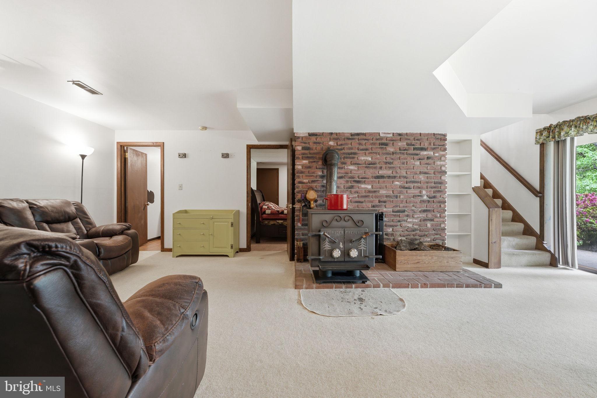 WILLOW ROCK - Residential