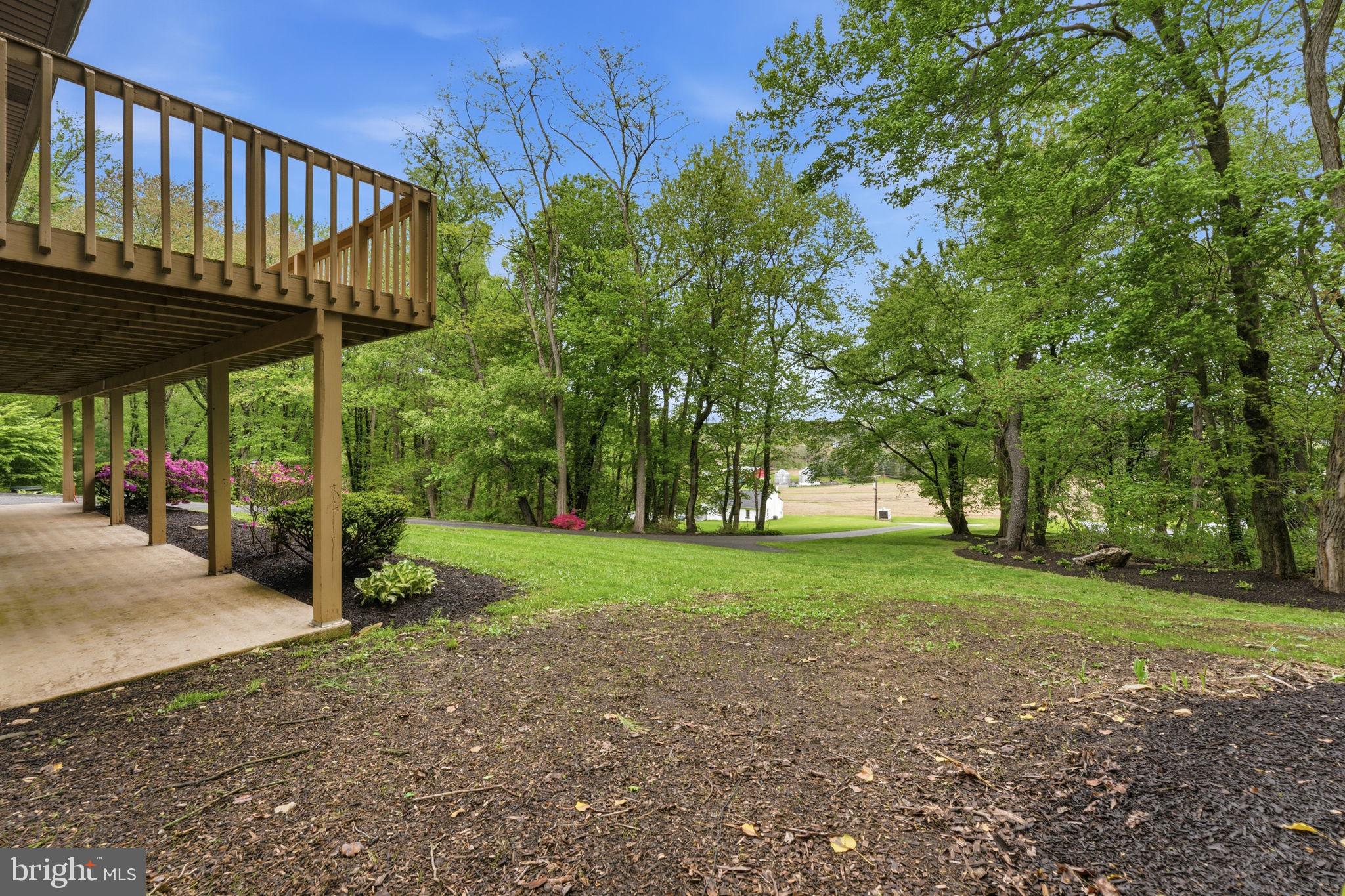 WILLOW ROCK - Residential