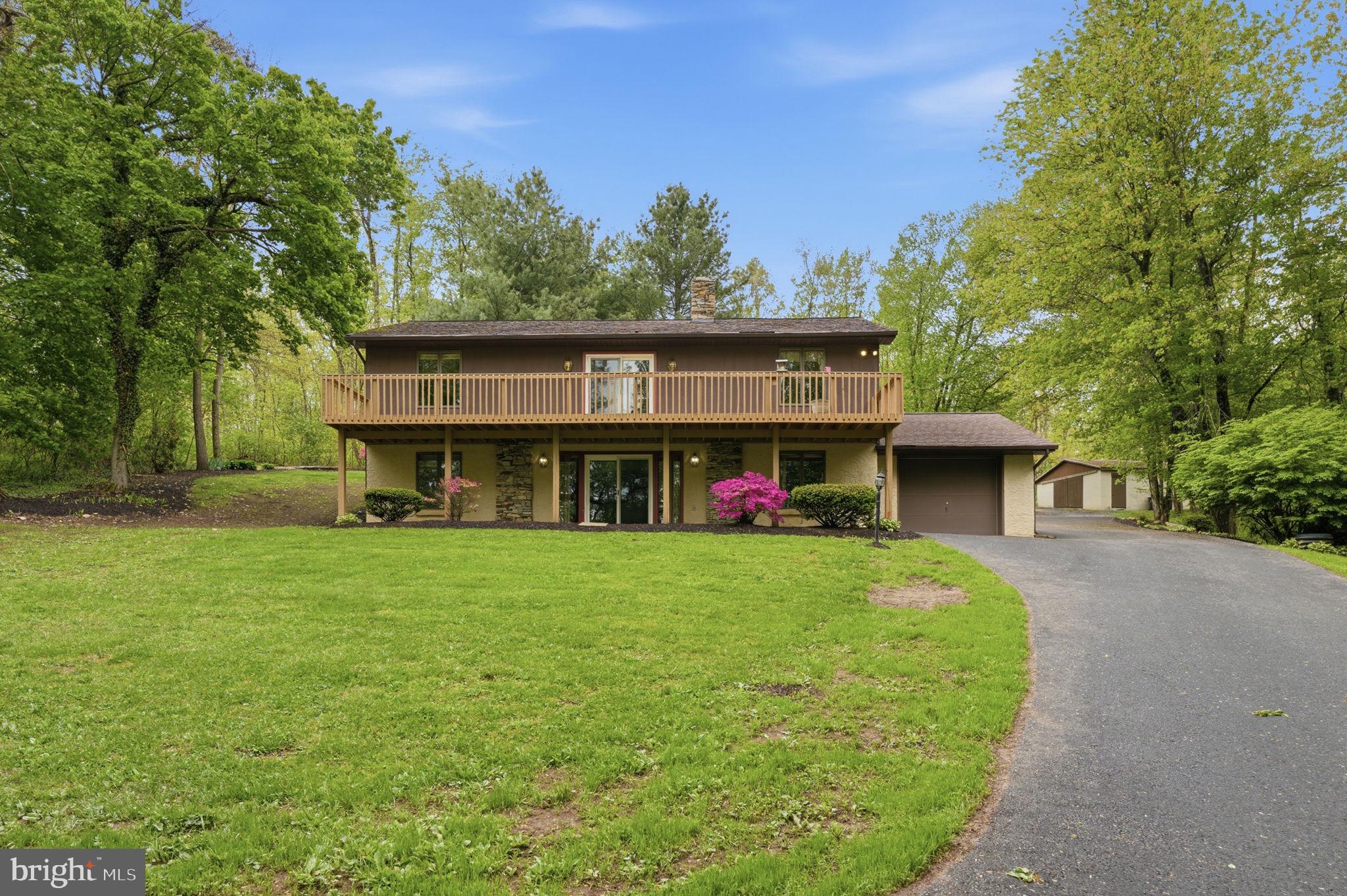 WILLOW ROCK - Residential