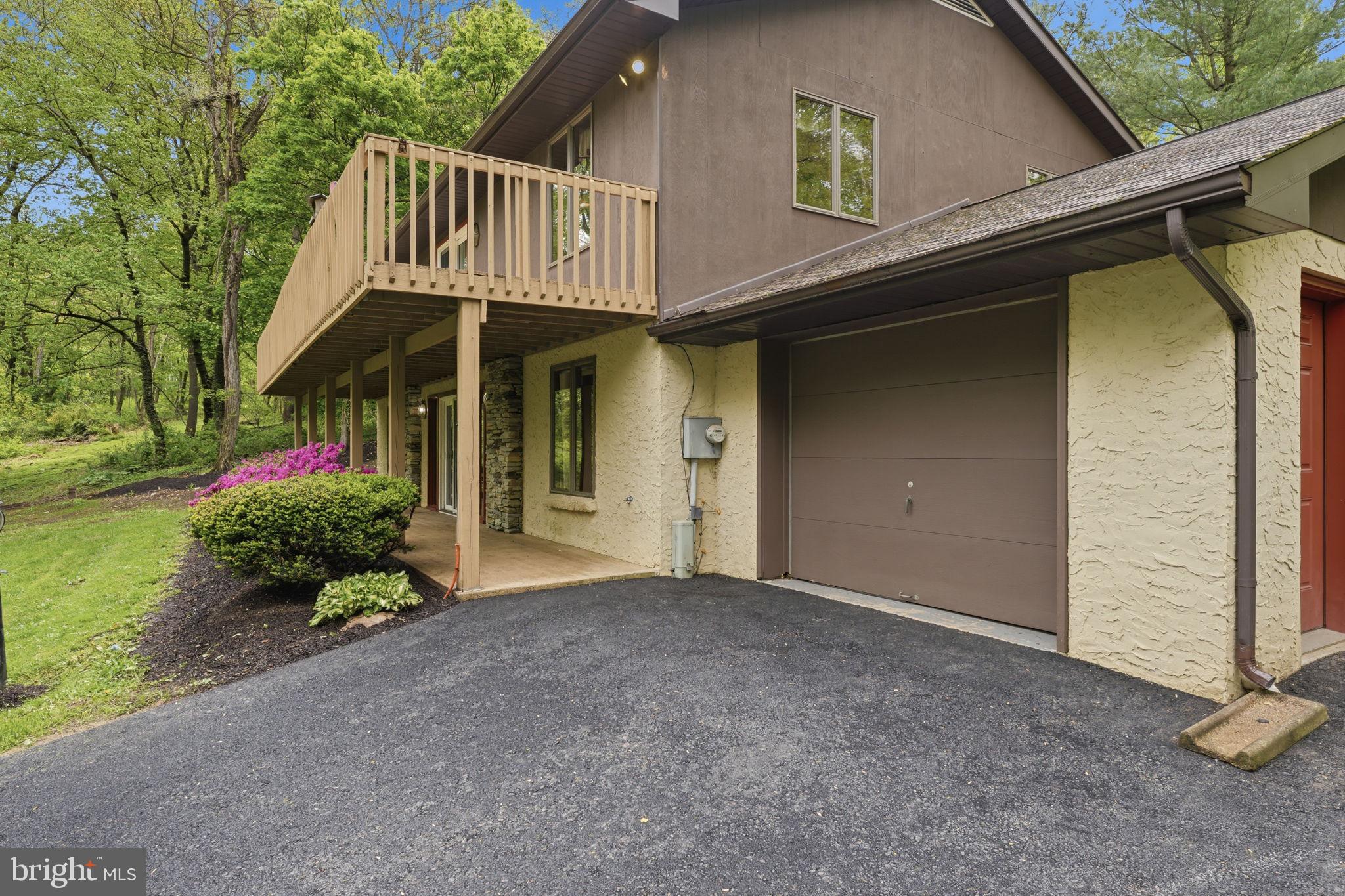 WILLOW ROCK - Residential