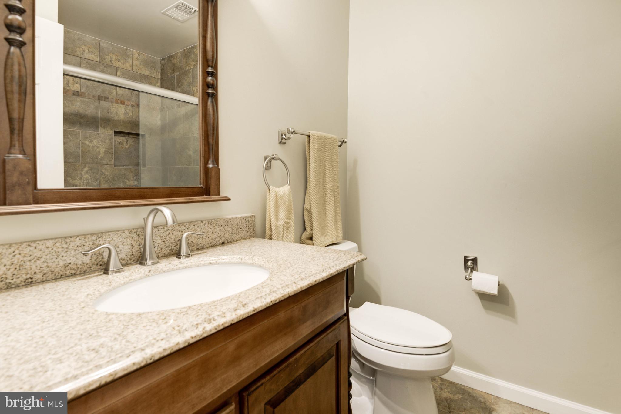 FOX HUNT RUN - Residential