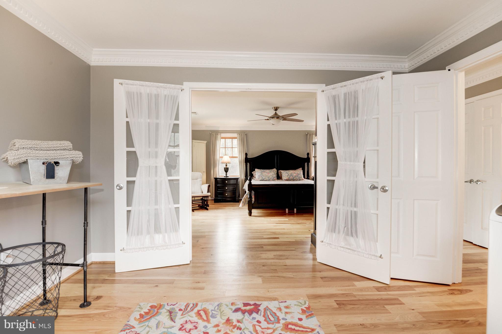 FOX HUNT RUN - Residential