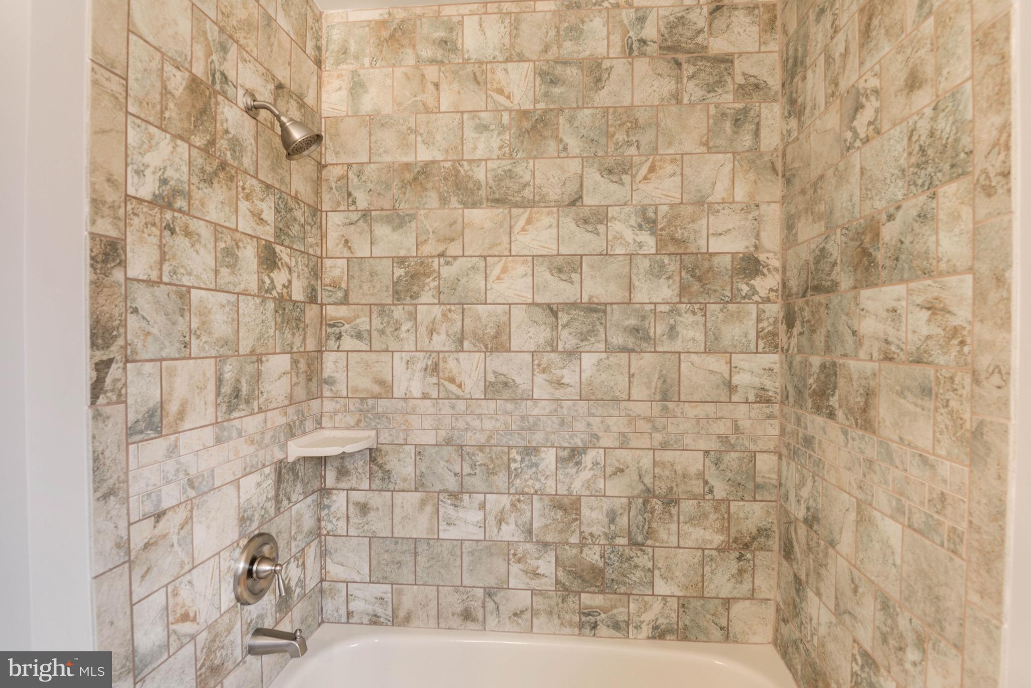 FOX HUNT RUN - Residential