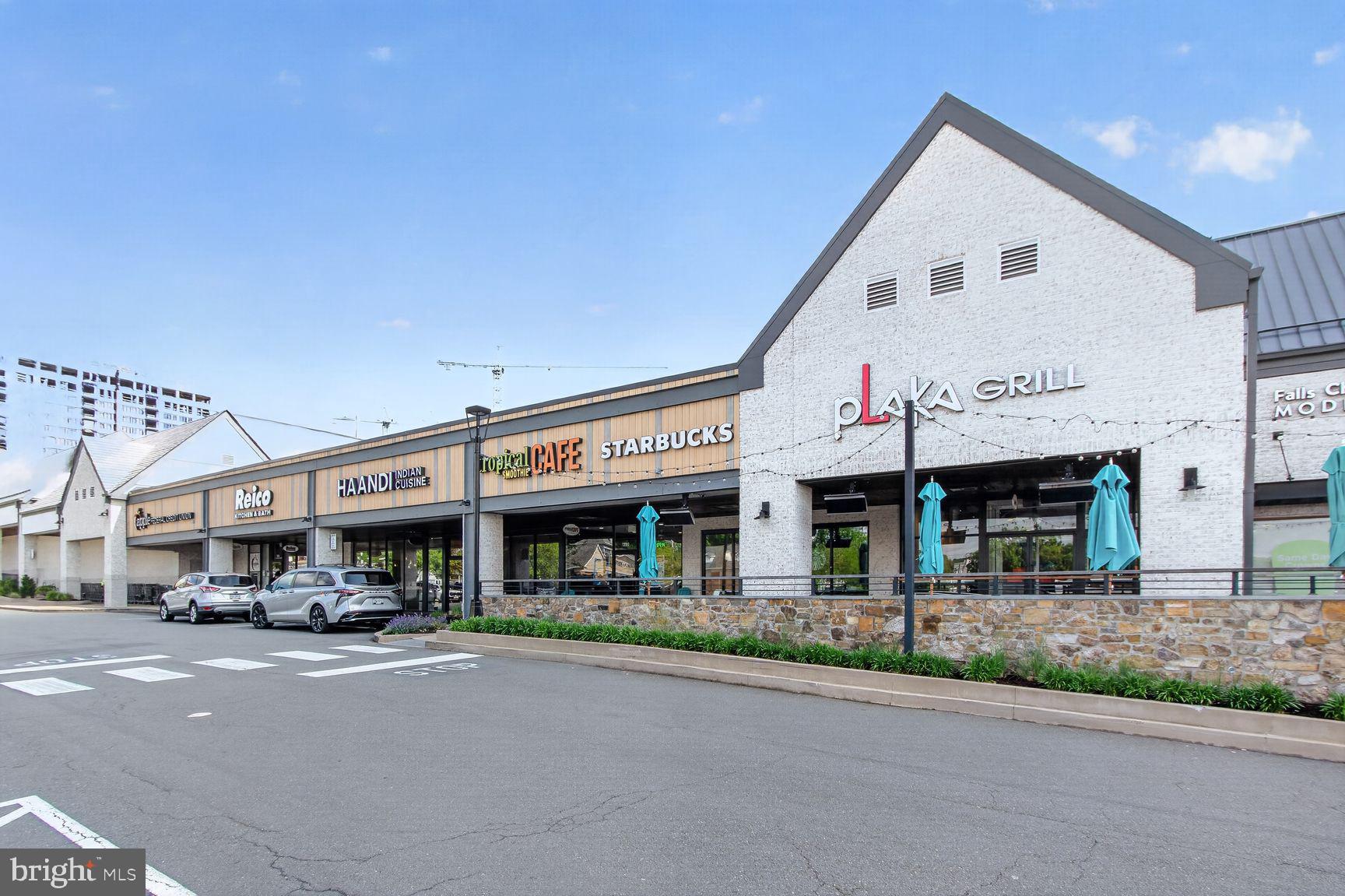 FALLS PLAZA - Residential