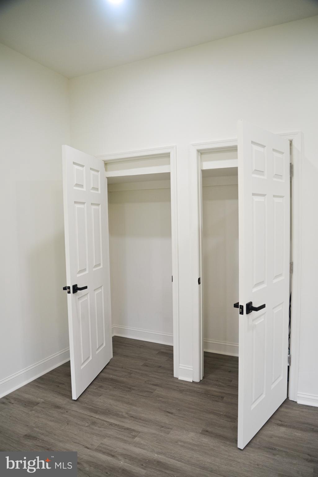 ELMWOOD TERR - Residential