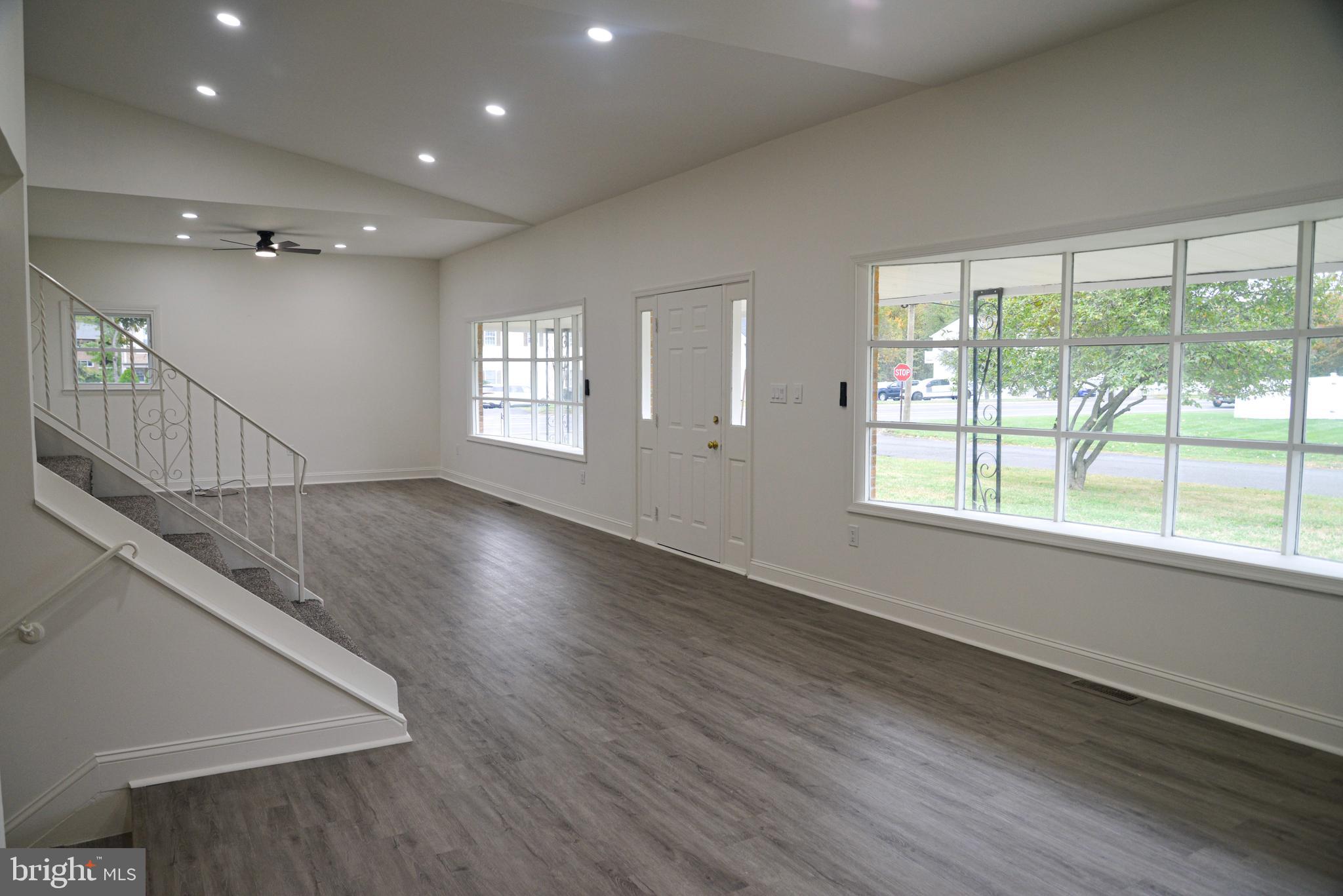 ELMWOOD TERR - Residential